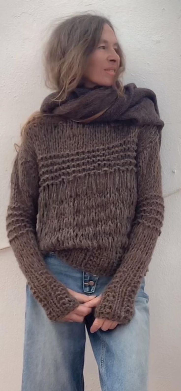 Brown alpaca loose knit sweater slouchy comfy warm thumbhole.