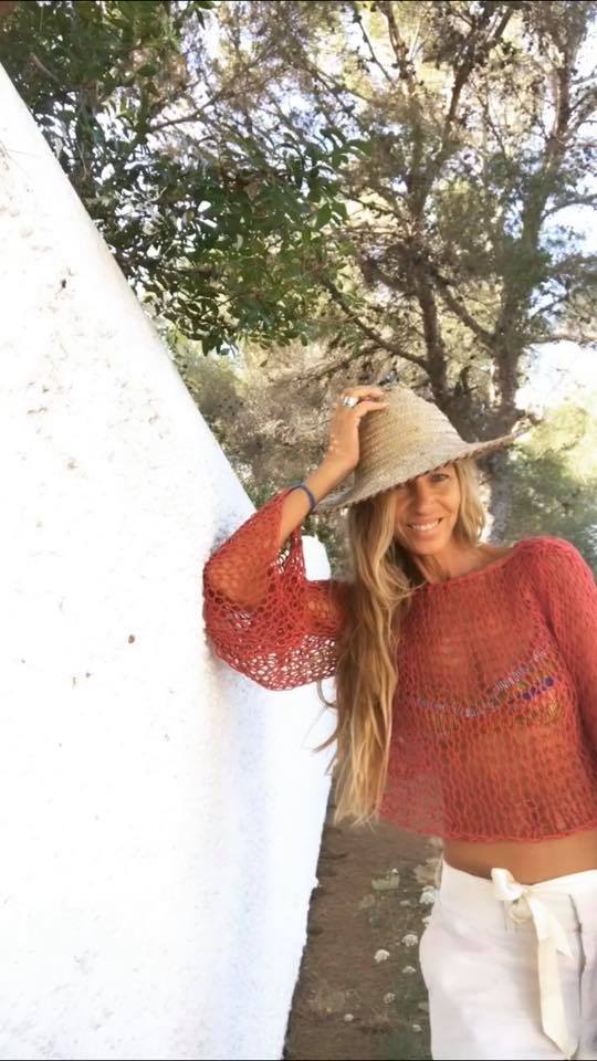 Red cotton v back summer sweater, open back loose knit with wide sleeves