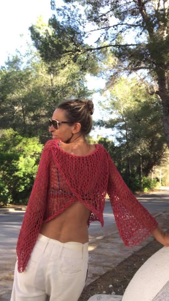 Red cotton v back summer sweater, open back loose knit with wide sleeves