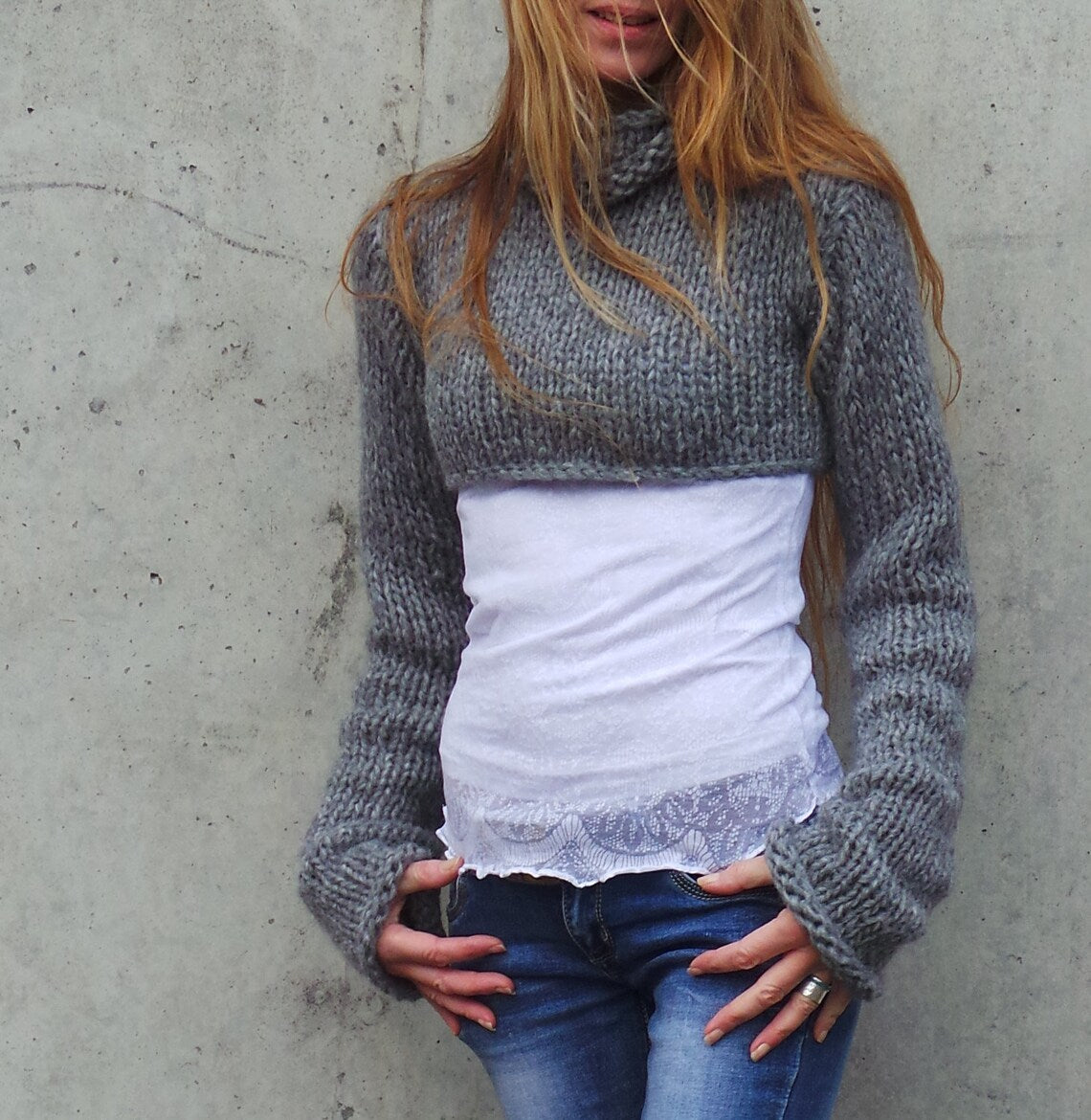 Gray Alpaca blend crop crop, with long slim sleeves