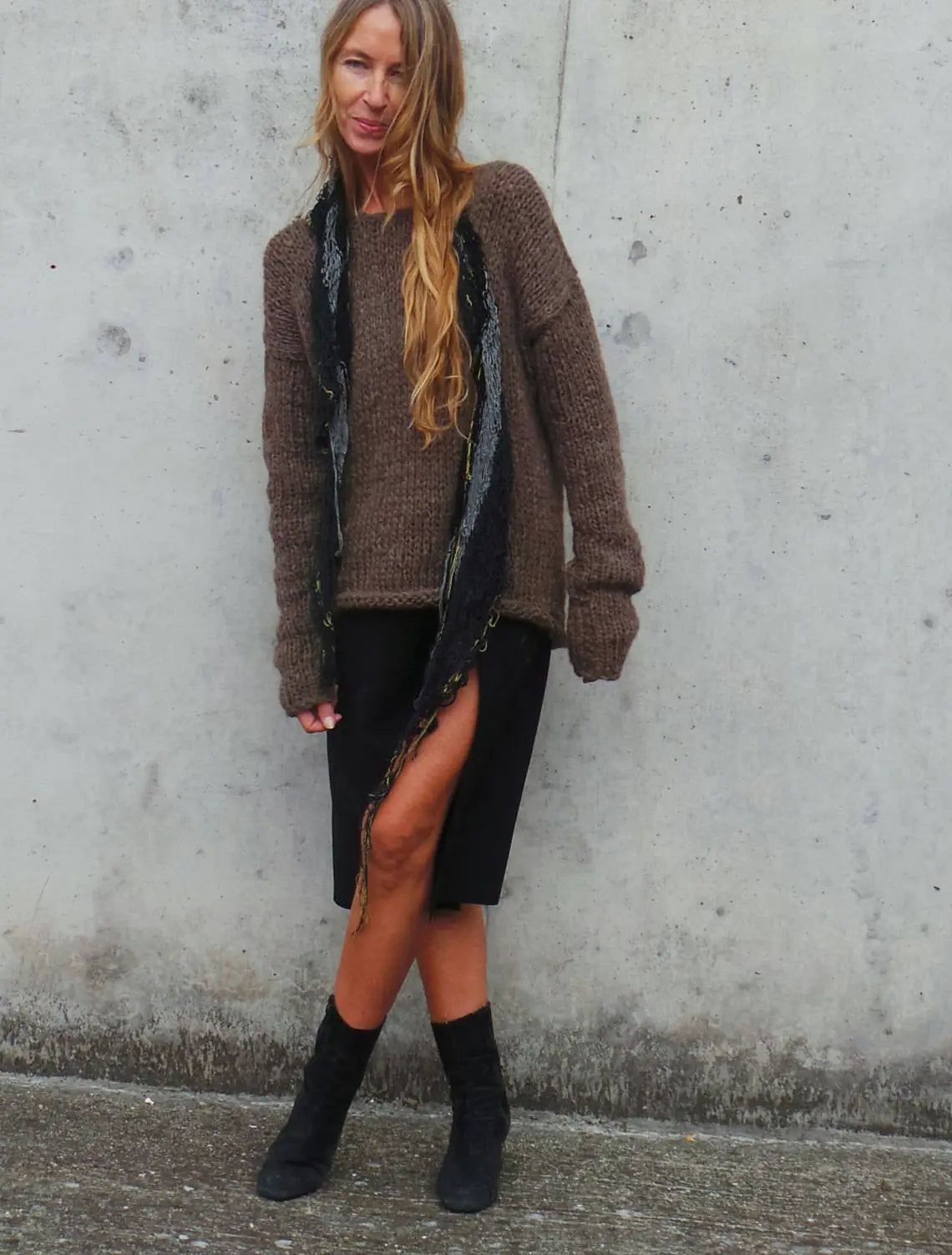 Alpaca brown slouchy sweater, over-sized with extra long sleeves, Sustainable and ethically made