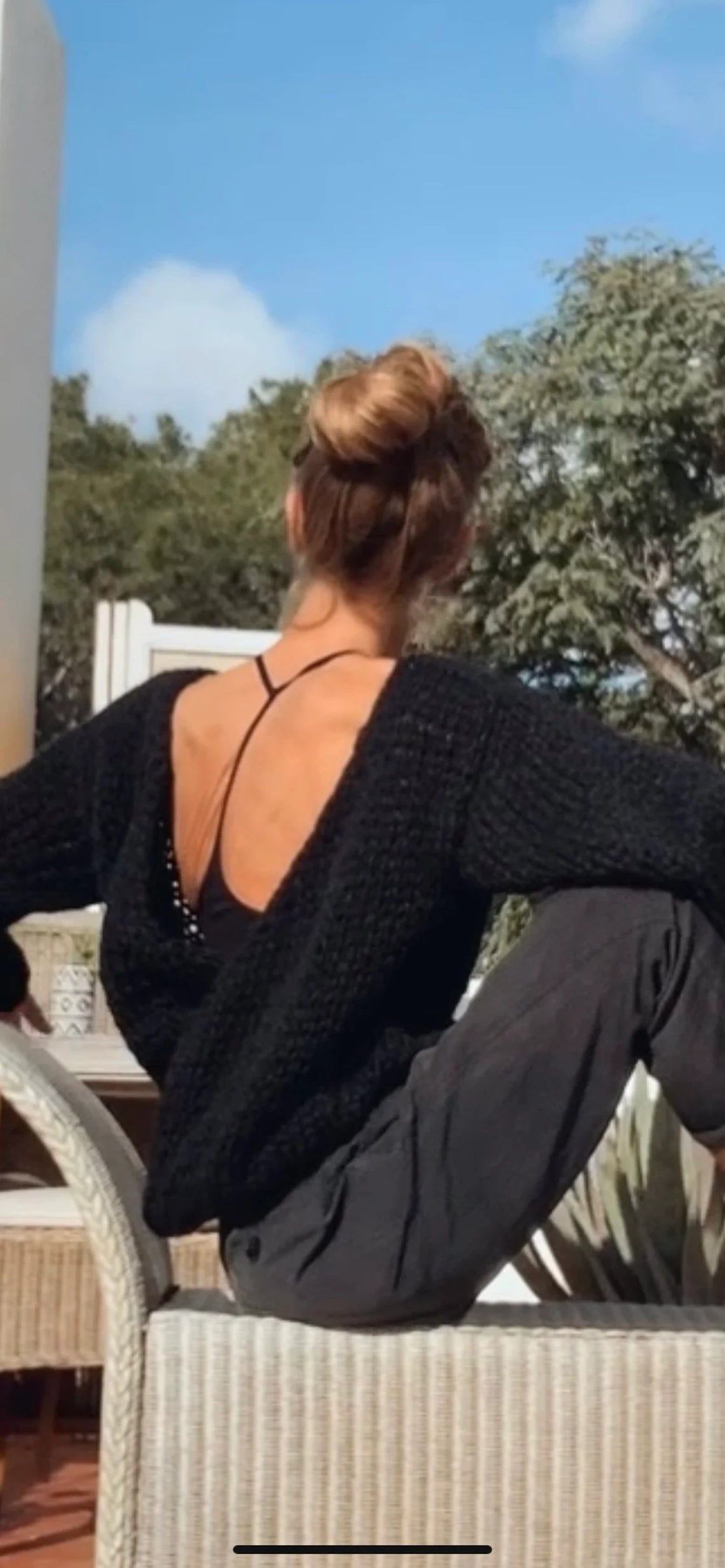 alpaca, black backless sweater, v.back pullover, hand knit – ile