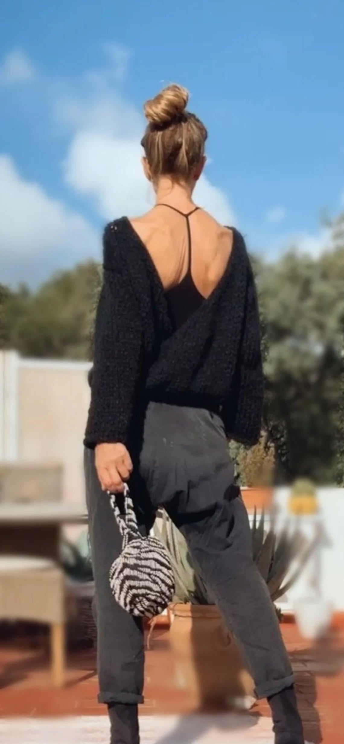 alpaca, black backless sweater, v.back pullover, hand knit